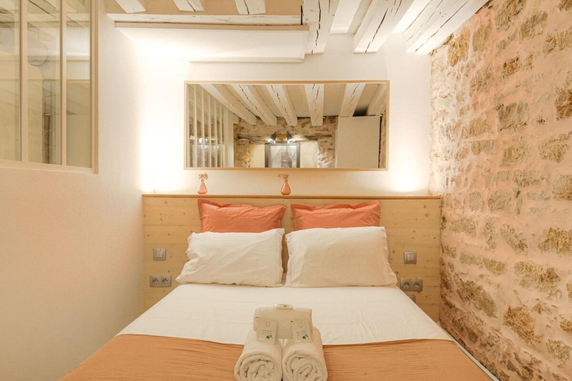 Ferienwohnung Duplex De Caractere En Hypercentre Lyon Exterior foto