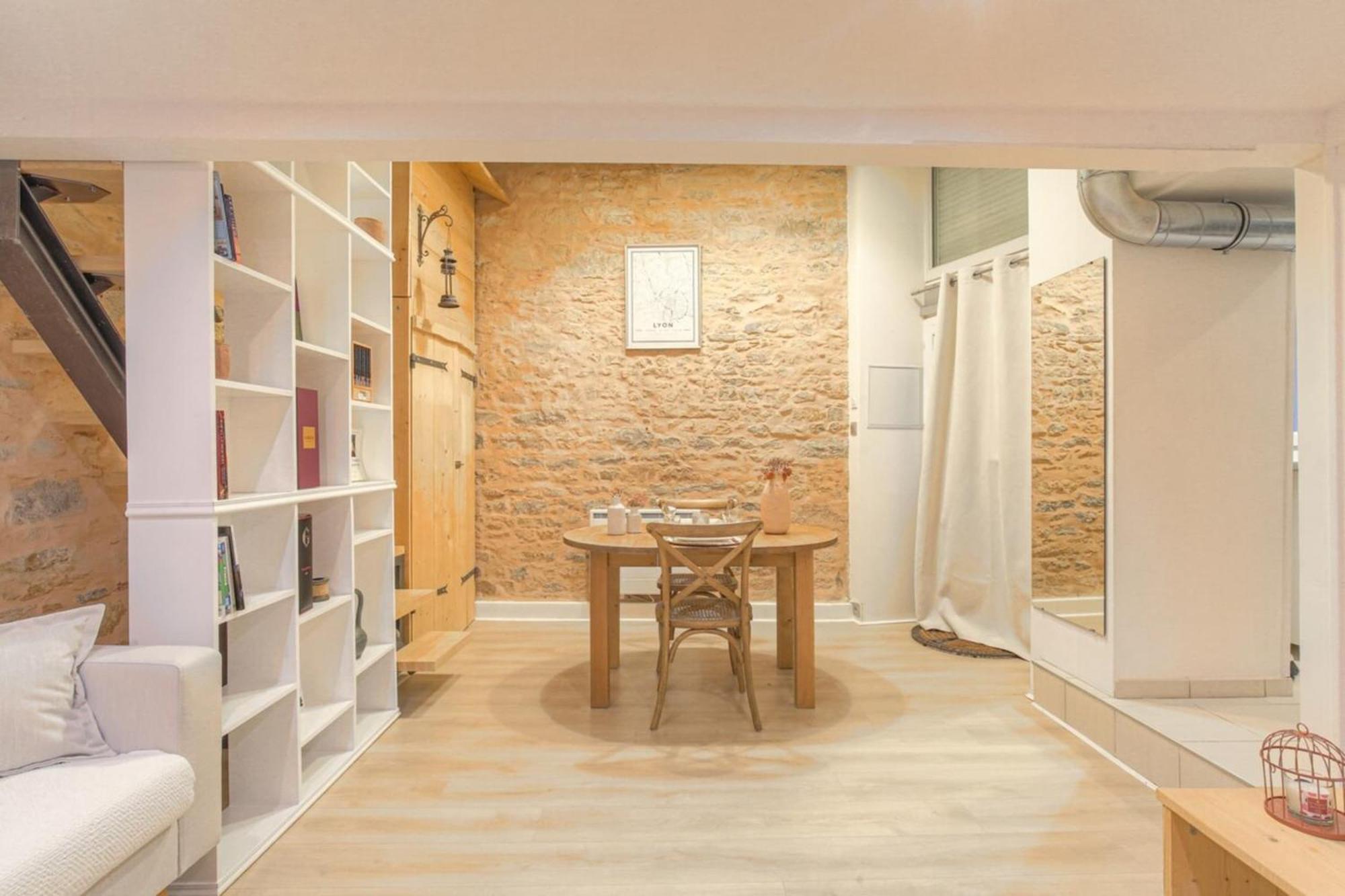 Ferienwohnung Duplex De Caractere En Hypercentre Lyon Exterior foto